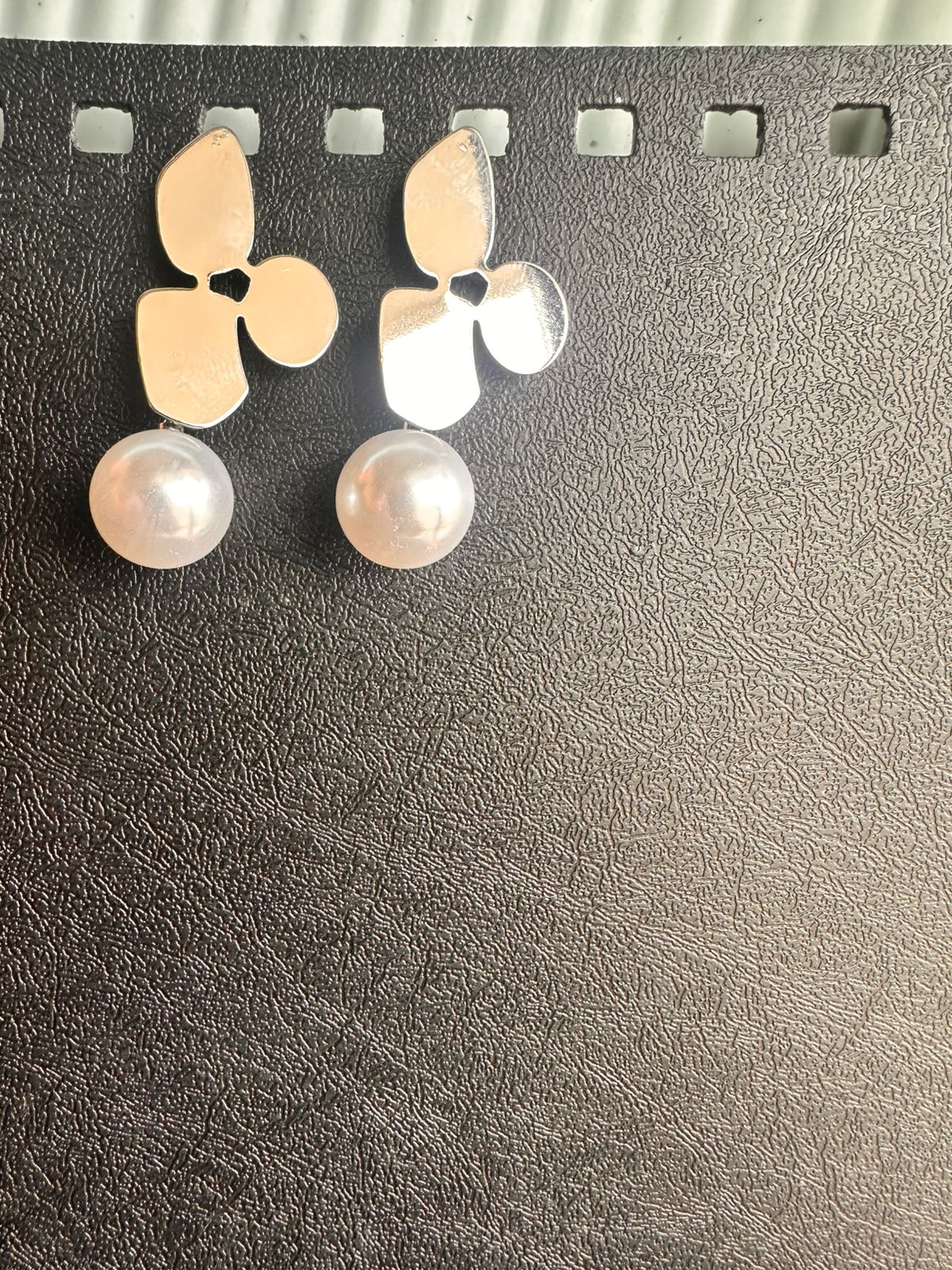 Silver Bloom Pearl Drops