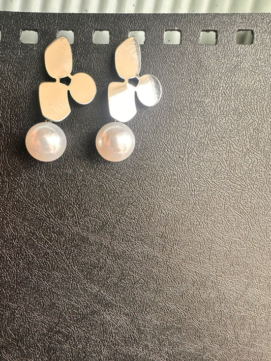 Silver Bloom Pearl Drops