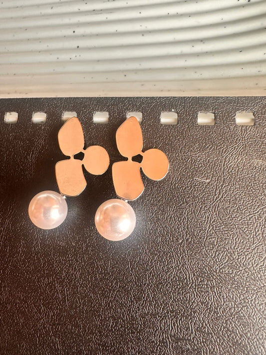 Rose Gold Bloom Pearl Drops