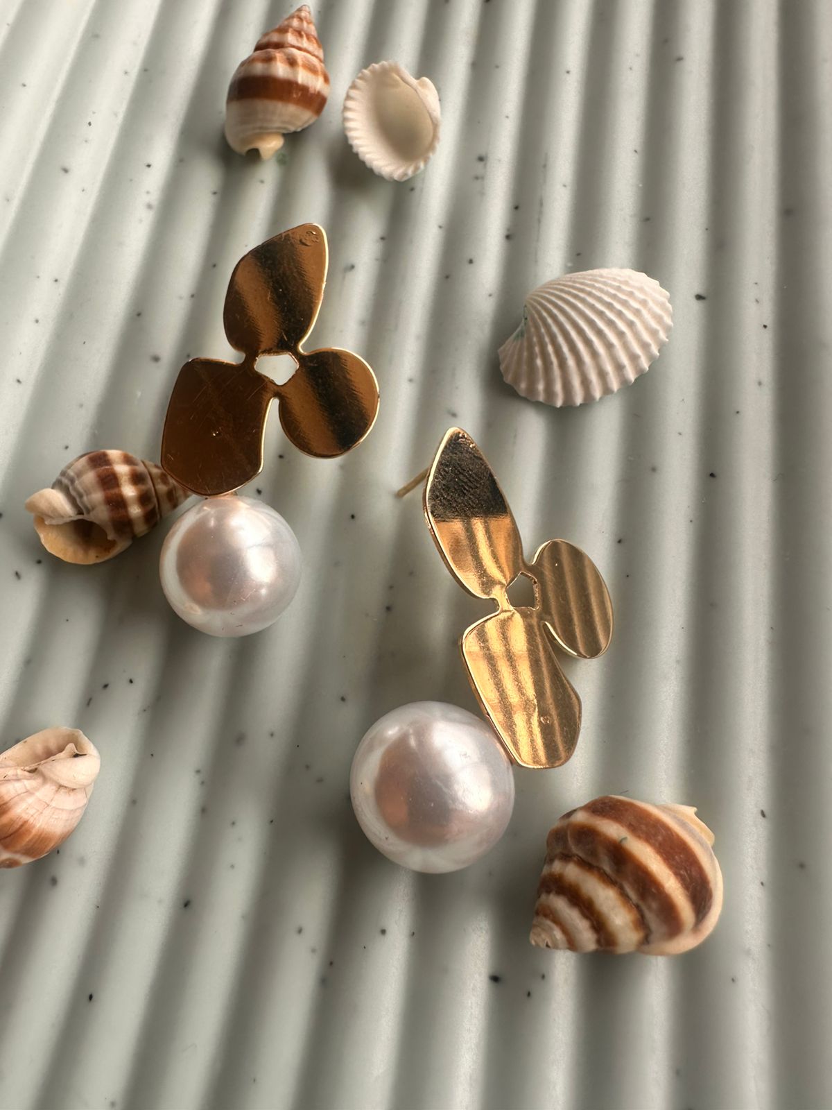 Golden Bloom Pearl Drops