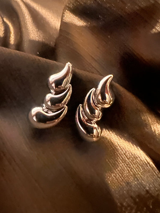 Liquid Chrome Climbers