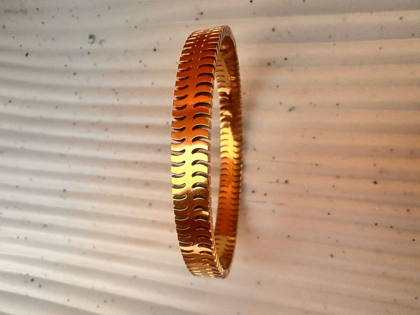 Golden Crest Textured Bangle