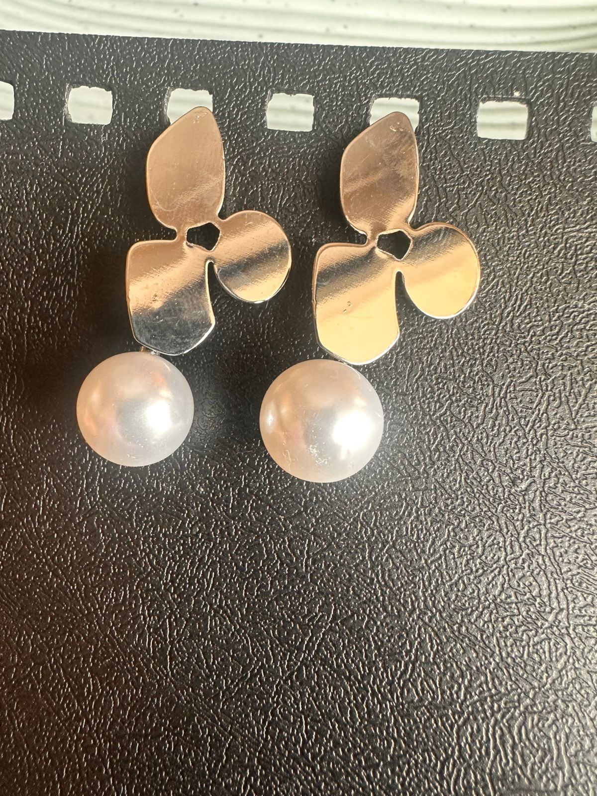 Silver Bloom Pearl Drops